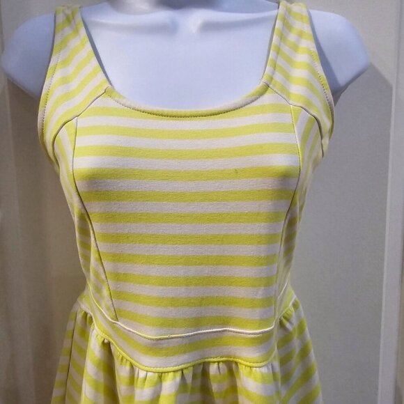 Jessica Simpson ✦ Yellow Striped Sundress ✦ Scoop Neck Sleeveless Sz S EUC - Picture 10 of 16